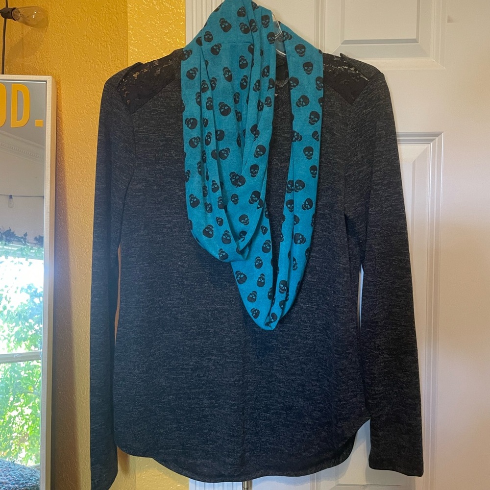 Grey long sleeve with blue scarf